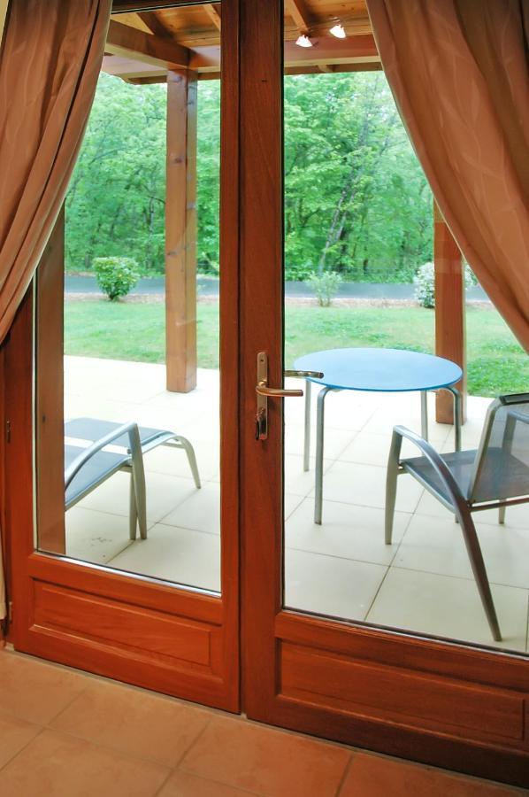Maison De 2 Chambres Avec Vue Sur Le Lac Piscine Partagee Et Jardin Amenage A Lachapelle Auzac Экстерьер фото